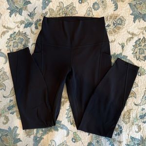 Align 25” with pockets